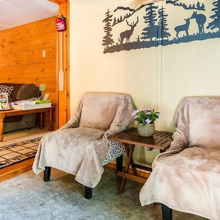 Pocono Cabin With Private Pool At Shawnee Mtn East Stroudsburg Exterior photo