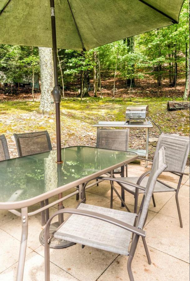 Pocono Cabin With Private Pool At Shawnee Mtn East Stroudsburg Exterior photo
